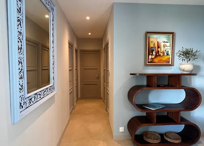 Golden Luxury And Panoramic View *