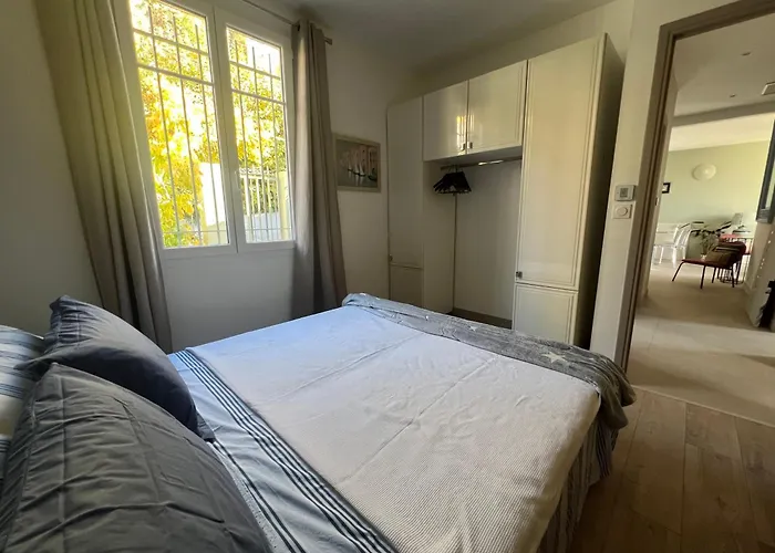 Golden Luxury And Panoramic View *