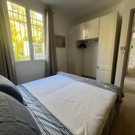 Golden Luxury And Panoramic View *