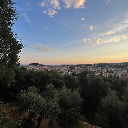 Апартаменты Golden Luxury And Panoramic View